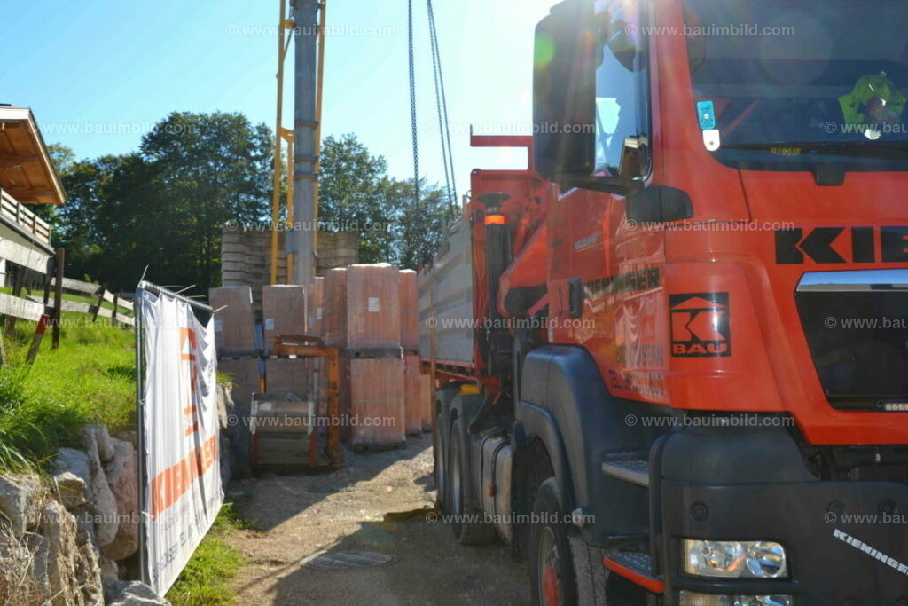bib-lg01-baustelleneinrichtung-0091 | Nach LV-Leistungsgruppen sortierte Detailfotos über den Bau eines Hauses. Alle Hausbau-Bilder direkt vom Urheber und Autor der Website Haus-Selber-Bauen.com