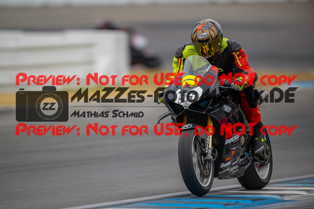 MaZZes-Fotomatrix-20260809-575088 | R1