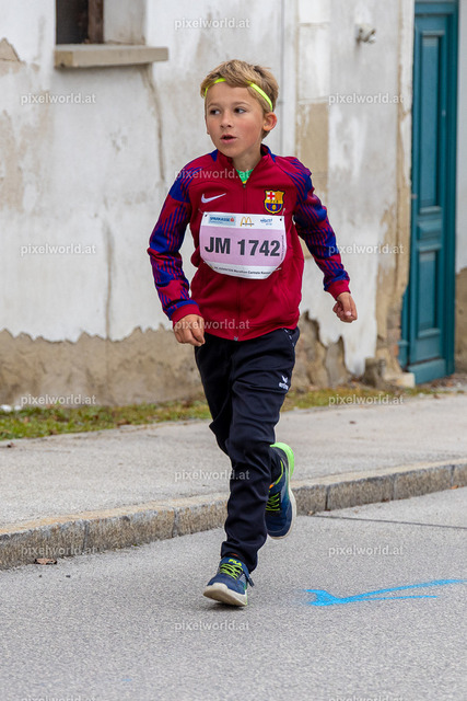8. Internationaler Kärnten Marathon - Juniormarathon | Bildershop von pixelworld.at - Realisiert mit Pictrs.com