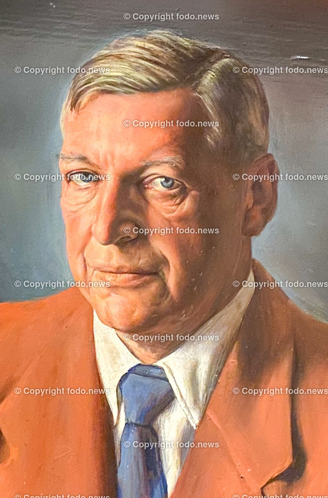 Martin Clodi_ Abteilungsvorstand Interne Ordensklinikum Barmherzige Brueder Linz_ 22.11.2022-12 | 22.11.2022, Linz,  AUT, Ordensklinikum Barmherzige Brueder Linz, im Eduard Clodi - Internist, Magen Spezialist, 
Großvater 


REPRO