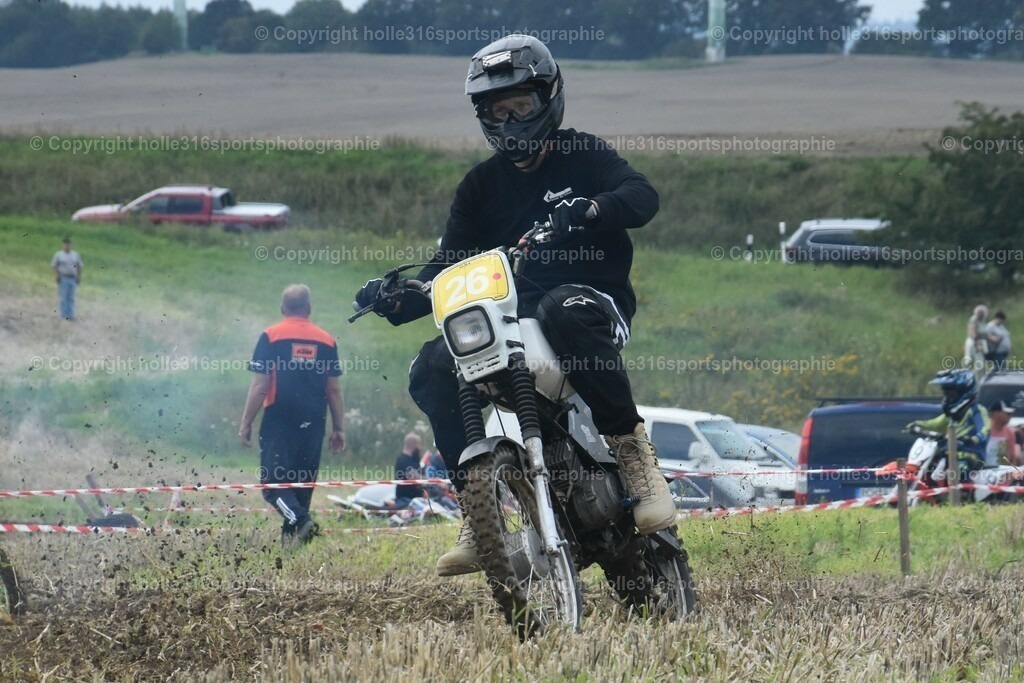 DSC_0810 (2) | Sportfotografie , Motorsport, Motoross, Reitsport, Mointainbike, Enduro,
Landschaft , Outdoor, Eventfotografie, Landschaft, Bilder online bestellen - Realisiert mit Pictrs.com