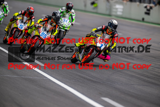 MaZZes_FotoMatrix_220508_95138 | Fotograf Mathias Schmid
Sportfotograf,
Eventfotograf,
Hochzeitsfotograf,
Portraitfotograf