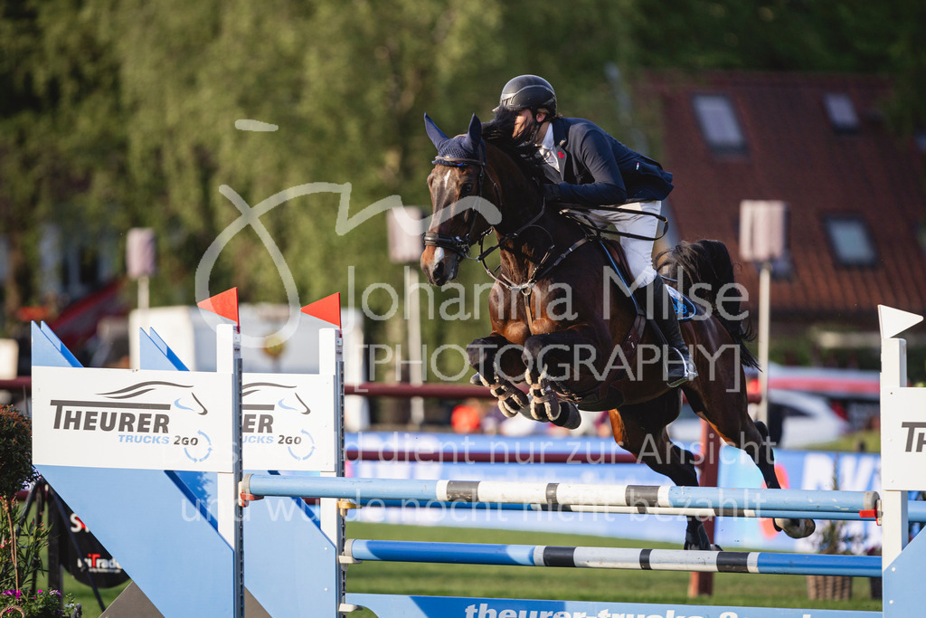 240510_Hamburg_Amateur-Small-330 | Deine schönsten Turniermomente als professionelle Fotos! Entdecke hochwertige Pferdesport-Fotografie im Online-Shop. Jetzt Fotos finden & bestellen!