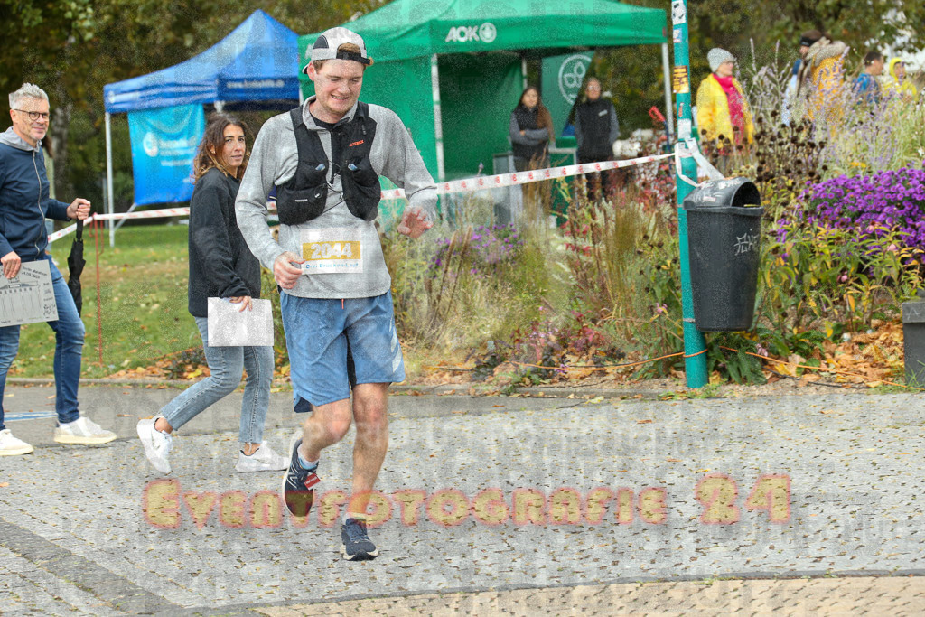 231015_1157_EX1_4587 | Sportfotografie im Rhein-Sieg Kreis, Köln, Bonn, NRW, Rheinland Pfalz, Hessen, etc. Unser Tätigkeitsfeld umfasst den Laufsport vom Volkslauf über den Marathon, Duathlon, Triathon bis zum Ultralauf wie Kölnpfad Ultra oder Schindertrail.