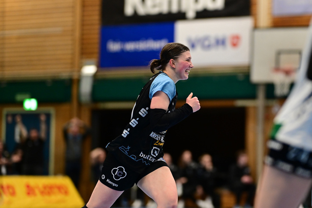 Handball I Frauen I Saison 2024-2025 I 1. HBF I 16. Spieltag I Buxtehuder SV - VfL Oldenburg I 088622 | Der Sportfotograf. - Realisiert mit Pictrs.com