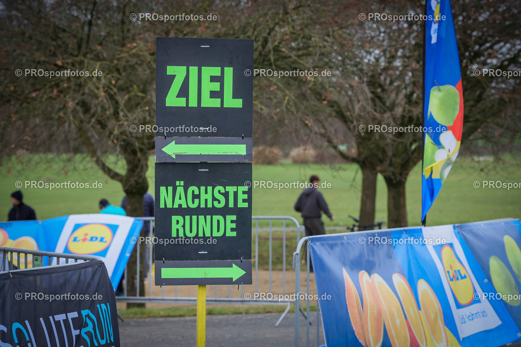 6. Bonner Nikolauslauf; Bonn, 14.12.2025 | Impressionen vom 6. Bonner Nikolauslauf am 14.12.2025 in Bonn (Nordrhein-Westfalen). 