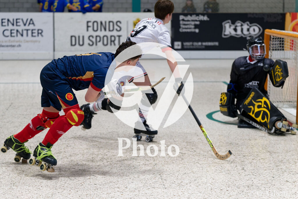 U17  - SC Thunerstern  v Geneve RHC A  |  during the U17  match between SC Thunerstern  and Geneve RHC A  at Centre sportif de la queue d'arve in Geneve, Switzerland