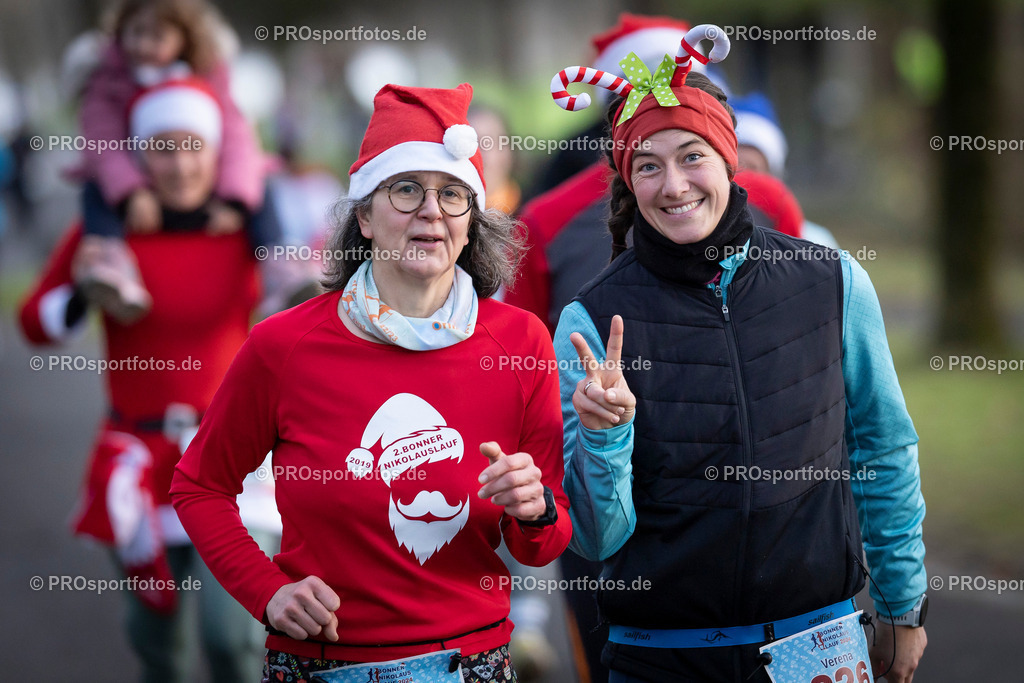 Bonner Nikolauslauf in Bonn, 08.12.2024 | Impressionen vom Bonner Nikolauslauf am 08.12.2024 in Bonn (Freizeitpark Rheinaue). Foto: BEAUTIFUL SPORTS/Axel Kohring