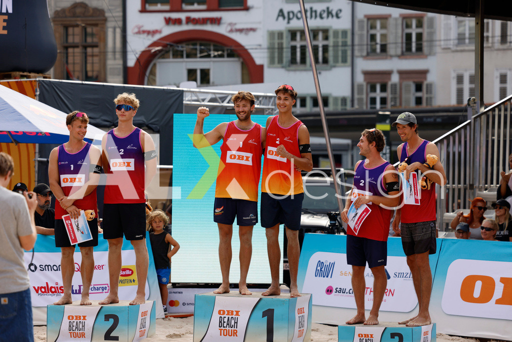 Obi BeachTour 2026 - Basel | BASEL, SWITZERLAND - JULY 19: LEO DILLIER (SUI) and LUC EMANUEL FLÜCKIGER (SUI) during the Obi BeachTour 2026 celebration at Barfüsserplatz on July 19, 2026 in Basel, Switzerland. - Realisiert mit Pictrs.com