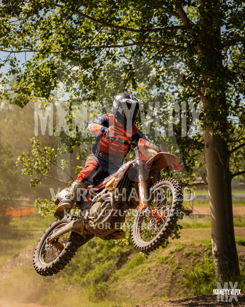 866A0975 | mxndyyvipix