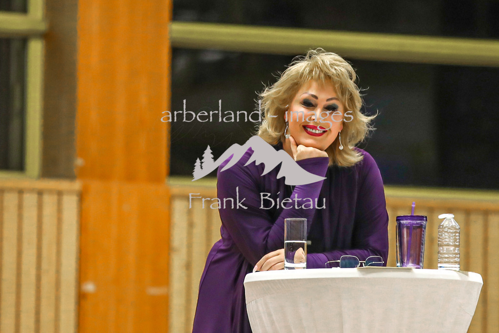 OE7A5249 | Gloria Gray