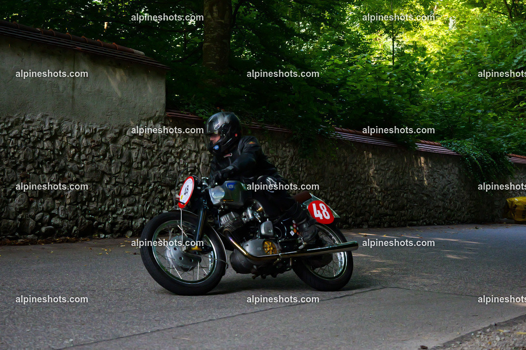 P1015413 | Erleben Sie atemberaubende, hochqualitative Fotos Ihrer Fahrt entlang der malerischen Alpenstraßen. Besuchen Sie alpineshots.com, um professionelle Aufnahmen Ihrer unvergesslichen Reise zu finden und zu kaufen - Realisiert mit Pictrs.com