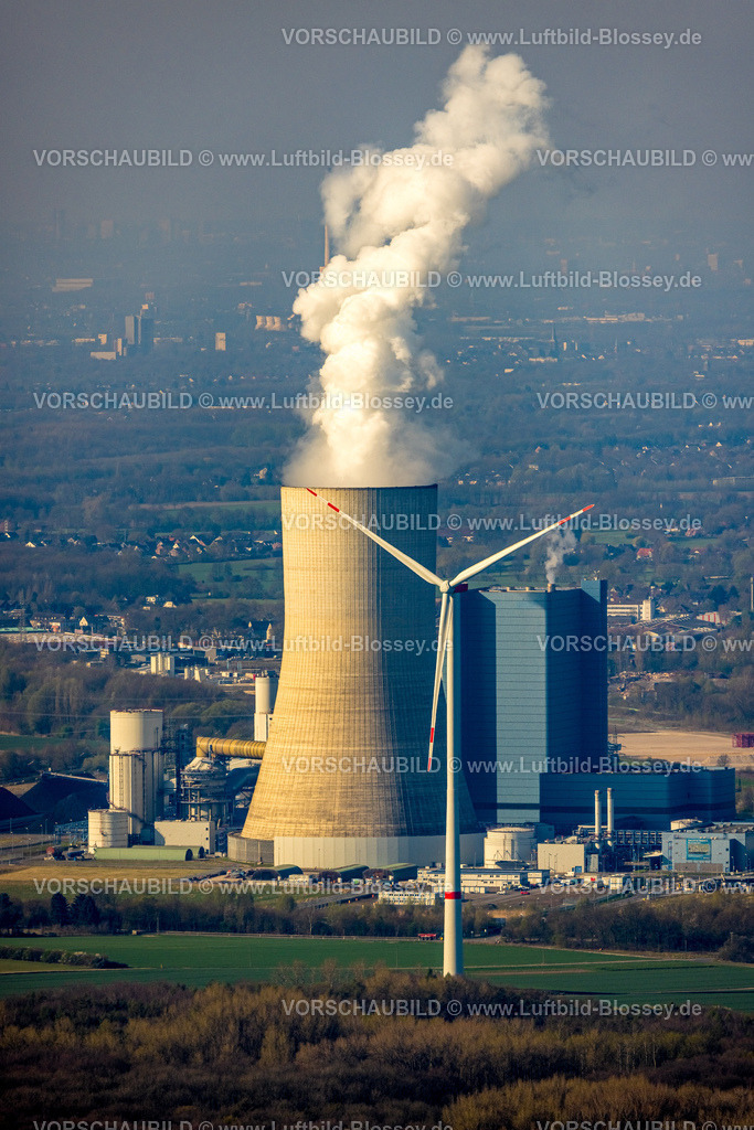 Datteln250401184EON Kraftwerk | Luftbild, Kraftwerk Datteln 4, Kraftwerksturm, Verbindung alternative Energien, fossile Energie, Windkraftwerk, Kohlekraftwerk, Rauch, Dümmer, Datteln, Ruhrgebiet, Nordrhein-Westfalen, Deutschland