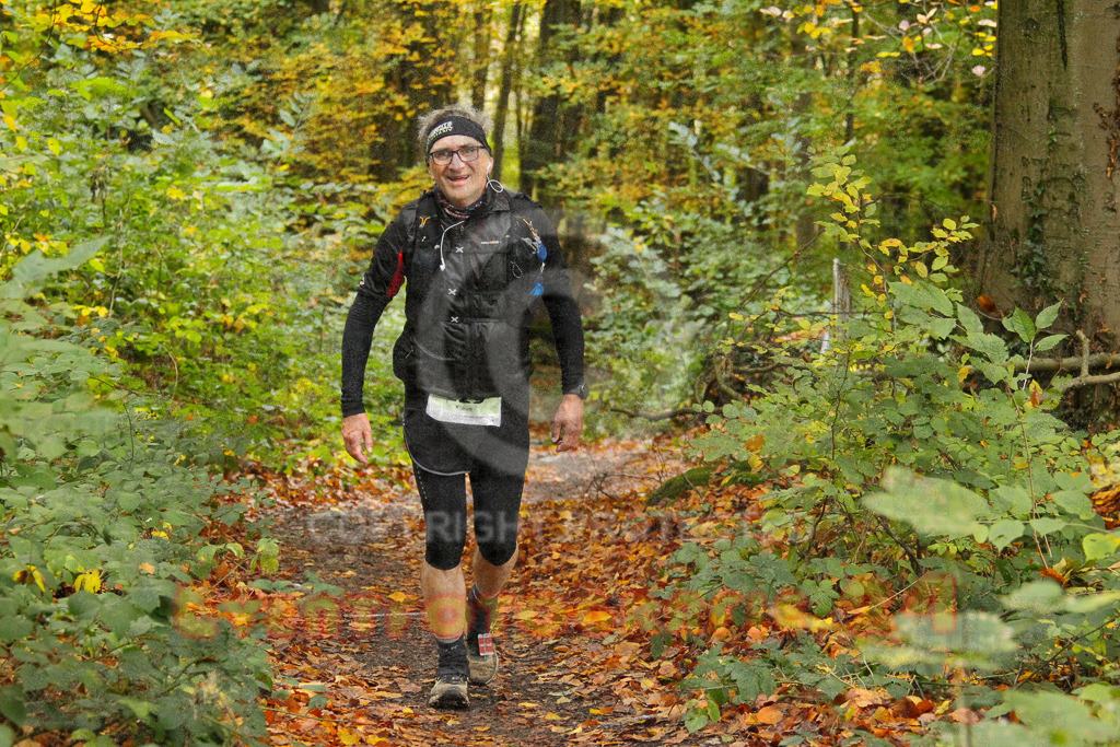 251026_1317_EV4_6732 | Sportfotografie im Rhein-Sieg Kreis, Köln, Bonn, NRW, Rheinland Pfalz, Hessen, etc. Unser Tätigkeitsfeld umfasst den Laufsport vom Volkslauf über den Marathon, Duathlon, Triathon bis zum Ultralauf wie Kölnpfad Ultra oder Schindertrail.