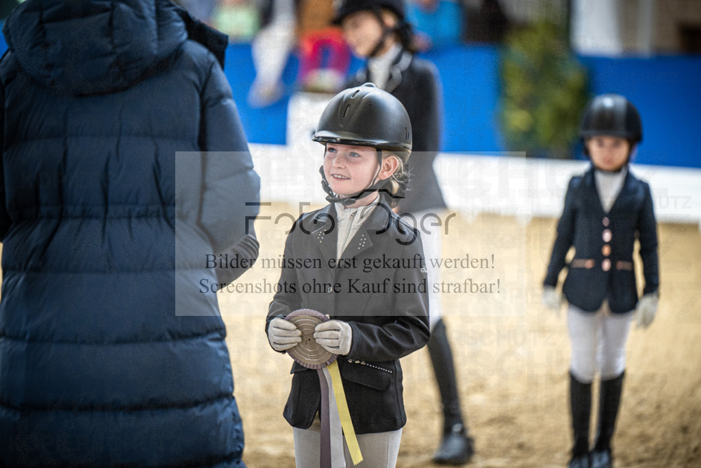 DOS_0027 | Entdecke hochwertige Reitturnierfotos von Foto Oger. Professionell, emotional und authentisch – jetzt Lieblingsmomente im Shop bestellen.Deutschlandweite Turnierfotografie. - Realisiert mit Pictrs.com