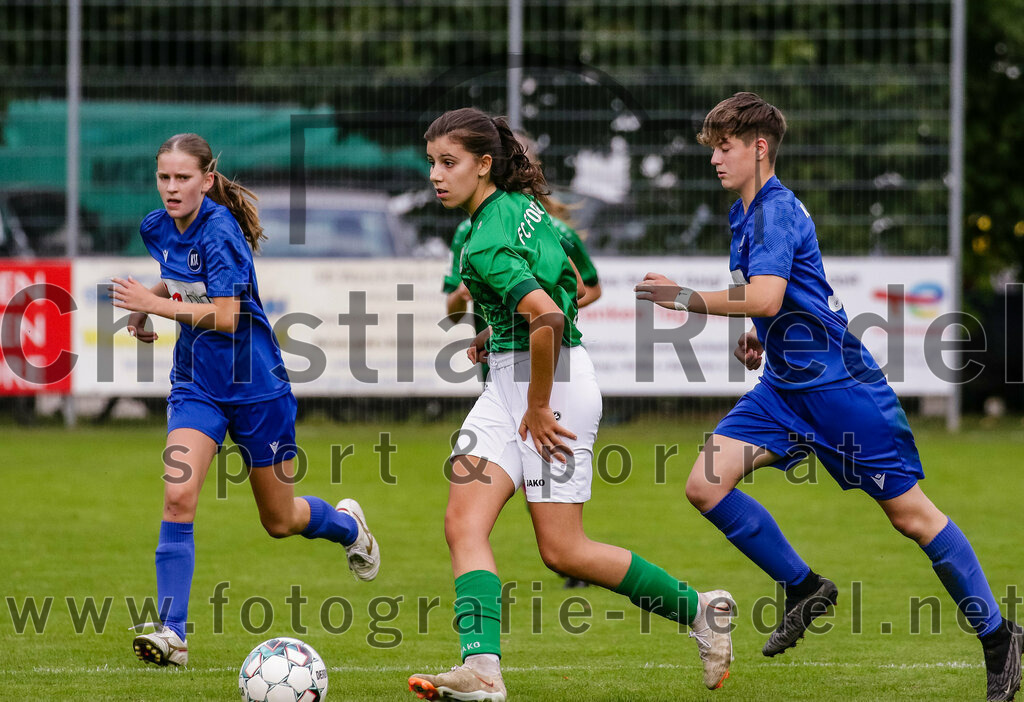 2023-10-07_070_FC_Forstern_gegen_Karlsruher_SC | Forstern, Deutschland, 07.10.2023:
Fußball, B-Juniorinnen-Bundesliga Süd 2023 / 2024, 4. Spieltag, FC Forstern gegen Karlsruher SC, Endergebnis: 1:1

Foto: Christian Riedel / fotografie-riedel.net