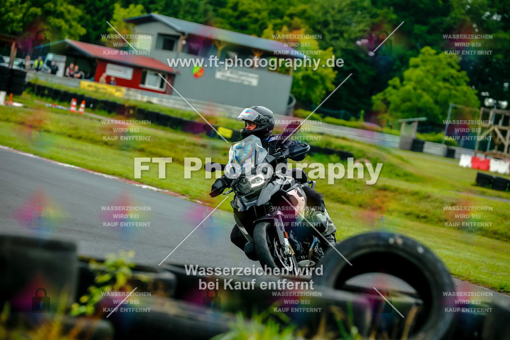 VBK-3916 | Hier findet Ihr Bilder von Touristenfahrten auf der Nürburgring Nordschleife oder von anderen Veranstaltungen die ich besucht habe. Viel Spass beim Durch Schauen 