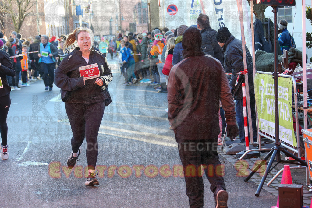 241201_1058_EX1_9549 | Sportfotografie im Rhein-Sieg Kreis, Köln, Bonn, NRW, Rheinland Pfalz, Hessen, etc. Unser Tätigkeitsfeld umfasst den Laufsport vom Volkslauf über den Marathon, Duathlon, Triathon bis zum Ultralauf wie Kölnpfad Ultra oder Schindertrail.