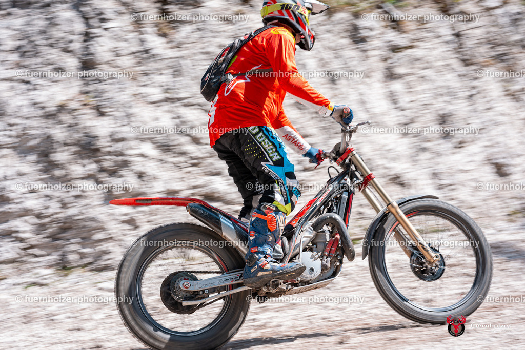 fuernholzer_250501-C1-336 | Fotografische Impressionen von der Red Stag Enduro Extreme by fuernholzer-photography.com. Endurosport in Österreich fotografisch festgehalten von fuernholzer. Auftragsfotografie für Private, Gewerbefotos und Industriefotografie. Eventfotografie, Sportfotografie und Motorsportfotografie. Anbieter von Fotoworkshops, Fototraining, fotografischen Vorträgen und Fotoseminaren.