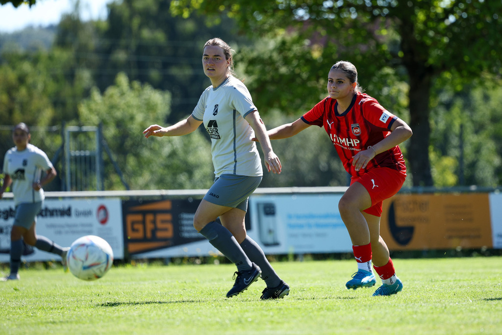 Fußball I FRAUEN I Saison 2025-2026 I Freundschaftsspiel I FC Loppenhausen - 1FC Heidenheim 1846 II I_250831_9947 | Fotopresso – Sportfotografie in Heidenheim & Umgebung. Professionelle Sportfotografie für unvergessliche Momente. Dynamische Action-Shots, emotionale Szenen & hochwertige Bilder. - Realisiert mit Pictrs.com