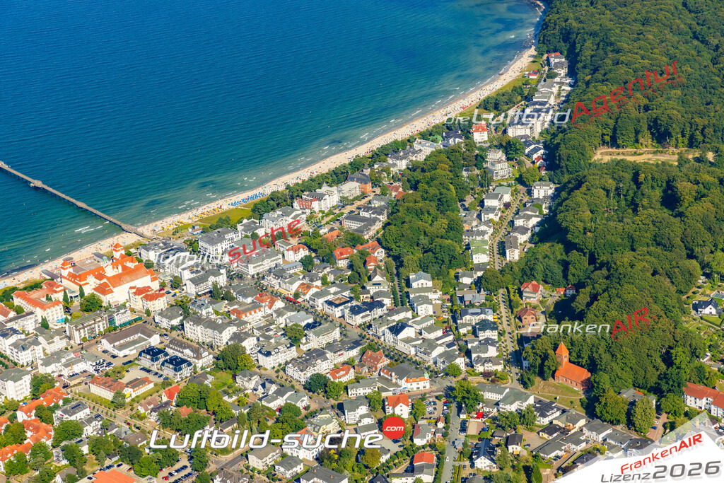 Schöne Luftaufnahme als Geschenk in Hauptstraße Binz - Die Luftbildaufnahme wurde 2025 vom UL-Flugzeug heraus erstellt ( keine Drohne ) - Hochauflösende Luftaufnahme -Nicht vergleichbar mit Google Maps oder Satelittenbilder- Die Geschenkidee !Mit Lizenz und Bildrechte bestellbar