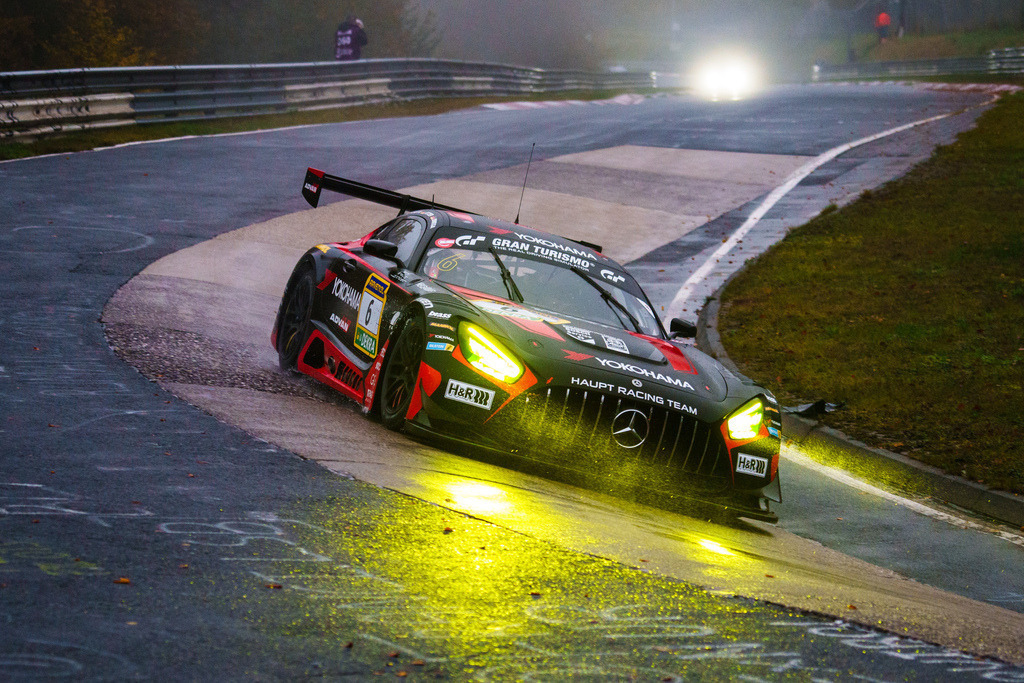 Nürburgring Langstrecken Serie (NLS) Rennen 5 | 19.10.2024 Nürburgring Langstrecken Serie (NLS) Rennen 5, Nürburgring,Deutschland, Bild: #6 Team ADVAN x HRT,Jusuf Owega, Michele Beretta und Dennis Fetzer im Mercedes AMG GT3 - Realisiert mit Pictrs.com