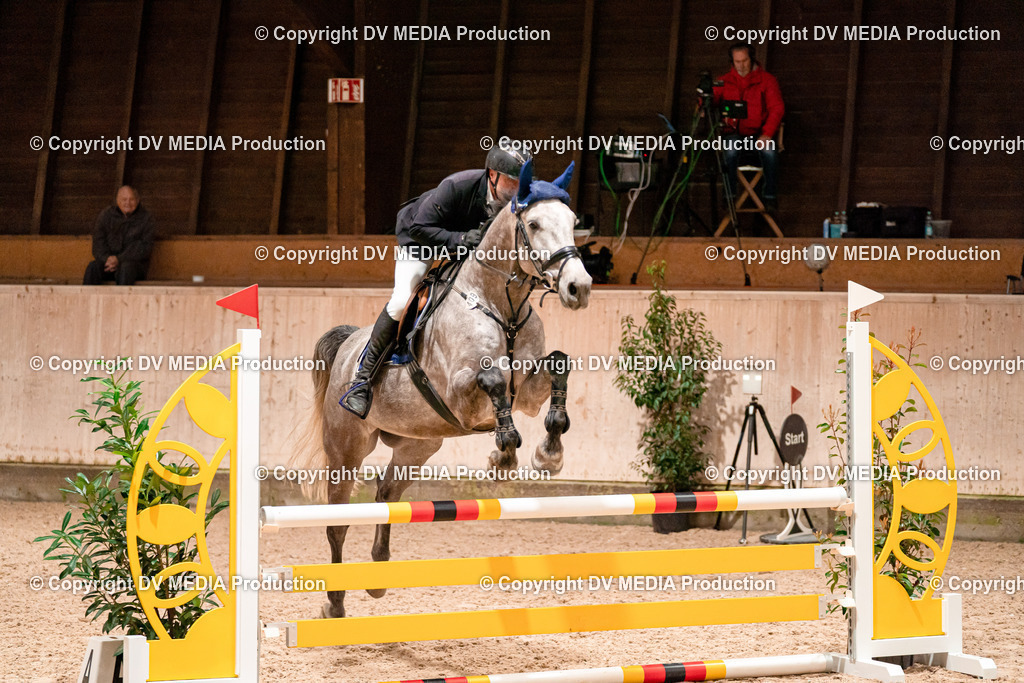 Springen Tag 1-242 | dv-media-shop - Realisiert mit Pictrs.com