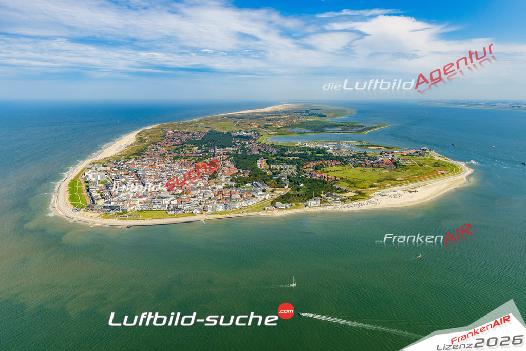 Schöne Luftaufnahme als Geschenk in Insel Traum Norderney - Die Luftbildaufnahme wurde 2025 vom UL-Flugzeug heraus erstellt ( keine Drohne ) - Hochauflösende Luftaufnahme -Nicht vergleichbar mit Google Maps oder Satelittenbilder- Die Geschenkidee !Mit Lizenz und Bildrechte bestellbar