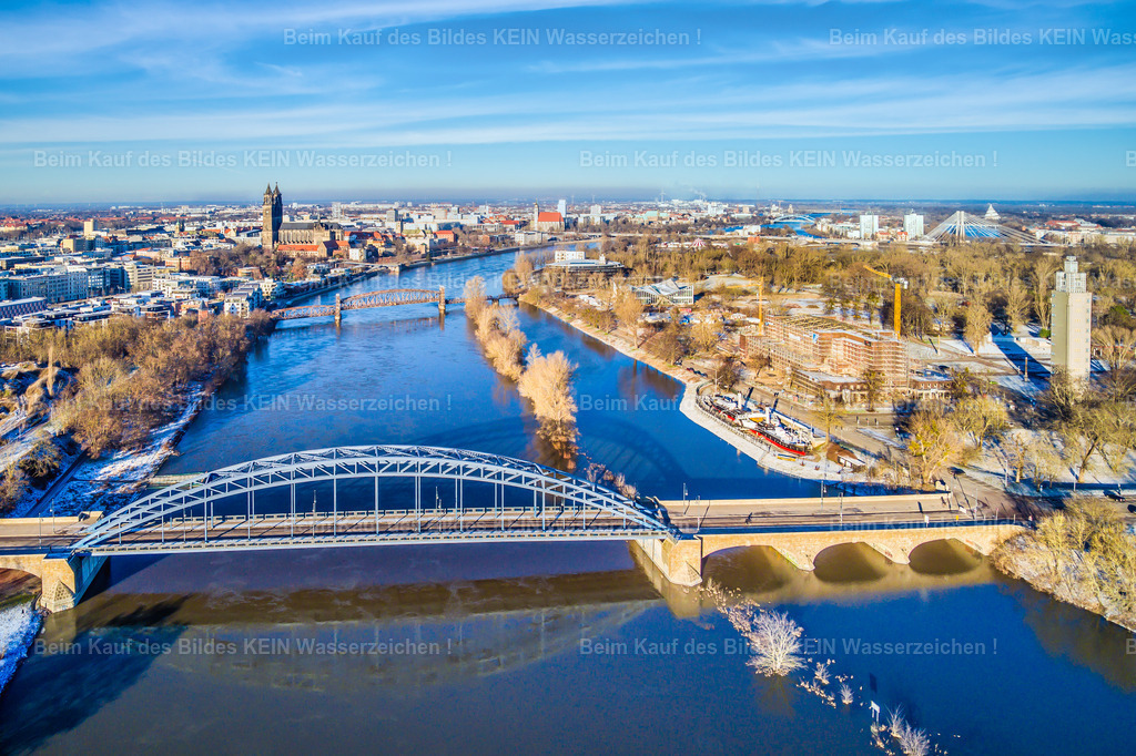 Hochwasser 2024 Sternbrücke Elbe Hubbrücke Stadthalle-0016 | Aktuell wird im City Carrè die Ausstellung "Magdeburg von ganz oben" mit Luftbildern der Stadt präsentiert. Diese Ausstellung zeigt Luftaufnahmen der Stadt, die die Entwicklung Magdeburgs über die Jahre dokumentieren.&nbsp; Die Ausstellung "Magdeburg von ganz oben" läuft vom 5. bis 30. Mai 2025
 - Realisiert mit Pictrs.com