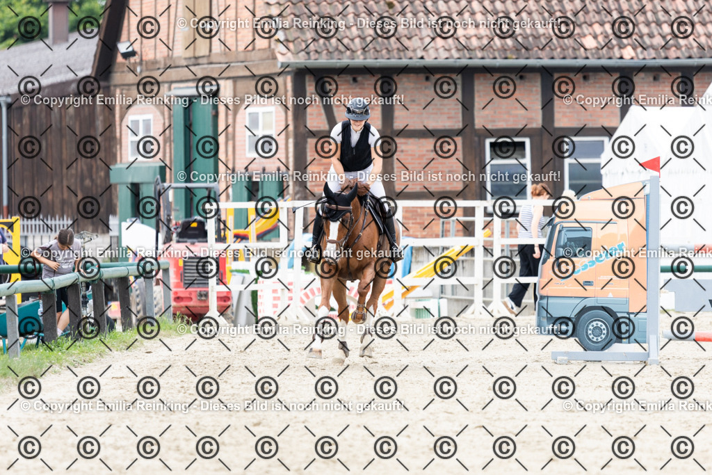 CL5A8384 | Emilia Reinking Fotografie - Realisiert mit Pictrs.com