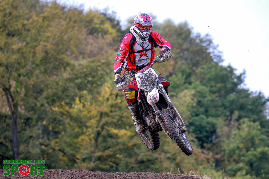 OpenTrack2024_Sonntag_Hobbyfahrer_104 | Bildergalerie von Sport-Ereignissen aber auch von weiteren spannenden Dingen - nicht nur vom Niederrhein. In Anlehnung an den bekannten Spruch von Hanns Dieter Hüsch heißt das Motto: "Niederrhein ist überall".  - Realisiert mit Pictrs.com