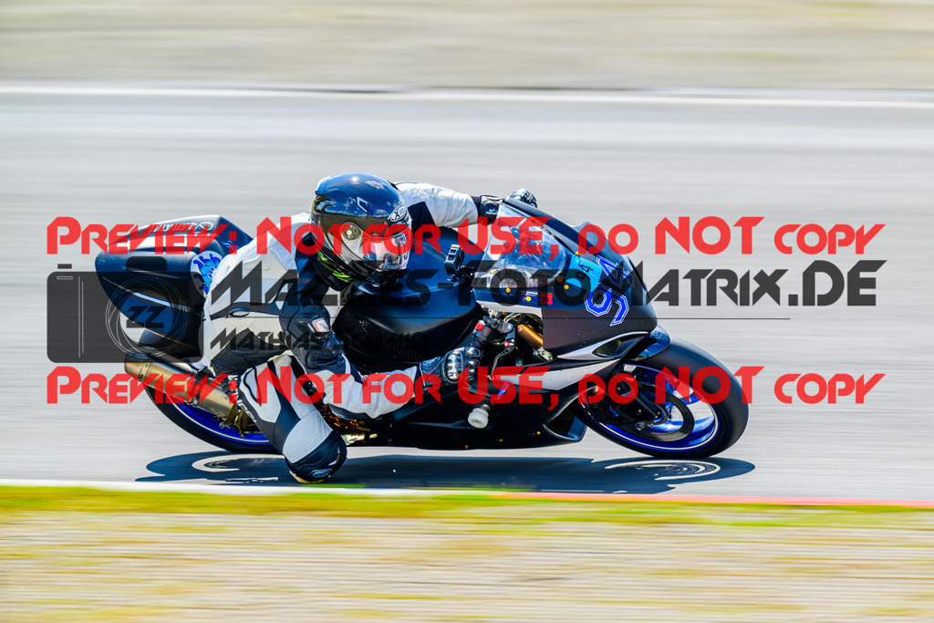 MaZZes_FotoMatrix_240717_6007705_2-36 | ROT