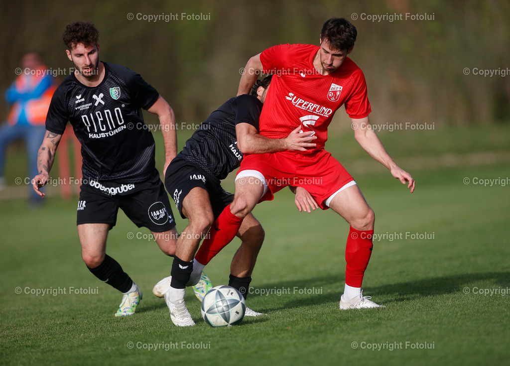A_LUI_30032024_36 | SPORT ,FUSSBALL, LL OST ASKOE OEDT 1B-UFC PIENO ROHRBACH 30.03.2024 IM BID: GASPER KORITNIK (OEDT1B) UND YILMAZ YIGIT ,JAN MITTERMAYR (BEIDE ROHRBACH) FOTO:FOTOLUI