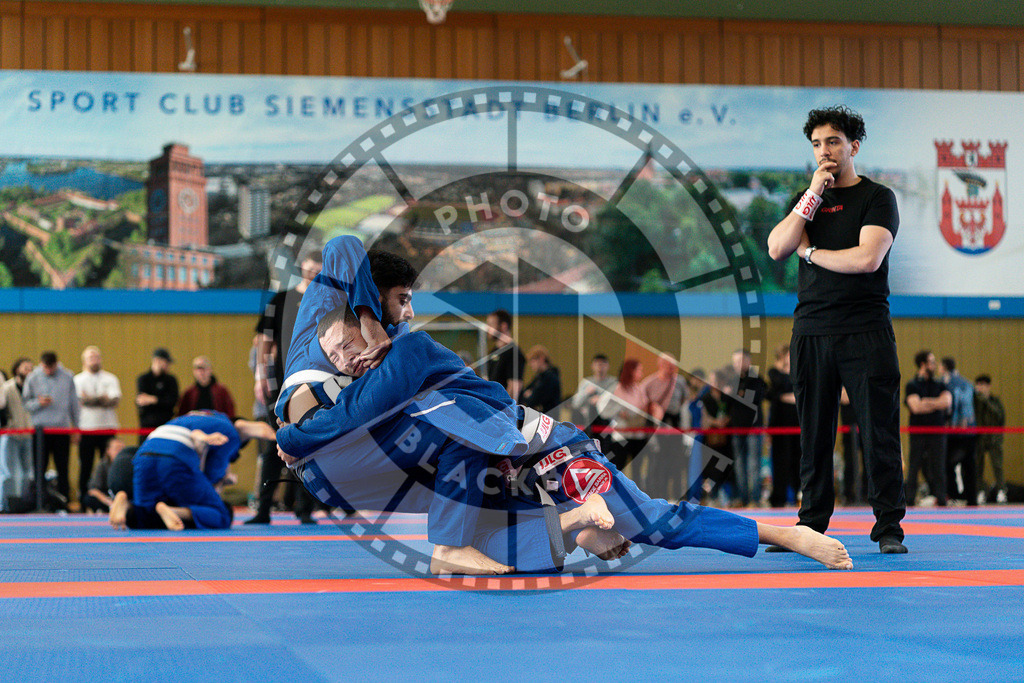 20250510PBB1215 | Athletes compete during the JJLG Berlin Open Jiu-Jitsu Championship on May 10, 2025 in Berlin, Germany. © Chiara Dazi / photoblackbelt