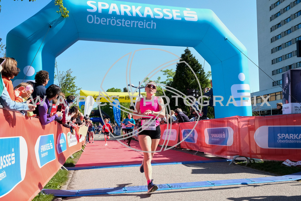 ..... | LINZ,AUSTRIA,27.April 24, Int. 3 Brückenlauf Linz  , Image shows: Photo: WAPICS / Michael ring