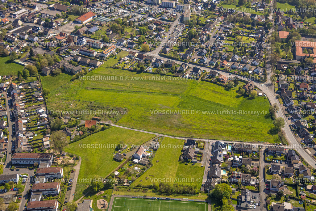Bergkamen230406522 | Luftbild, Wiesenfläche am Römerberg-Stadion Nebenplatz, Oberaden, Bergkamen, Ruhrgebiet, Nordrhein-Westfalen, Deutschland