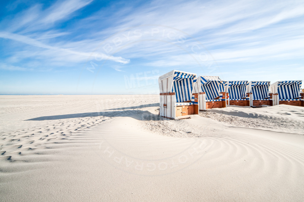Morgens am Strand | Strandkörbe und Weite in St. Peter-Ording