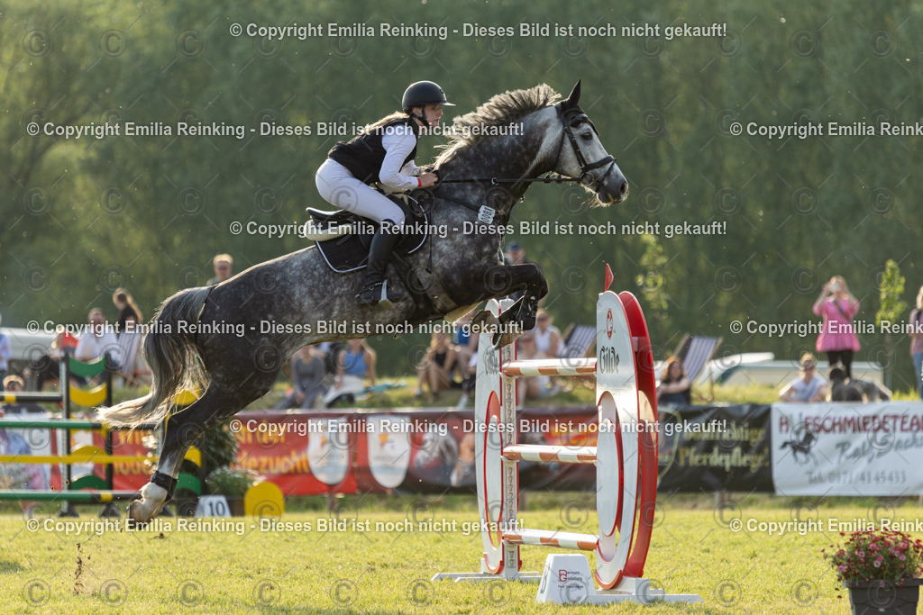 CL5A1233 | Emilia Reinking Fotografie - Realisiert mit Pictrs.com