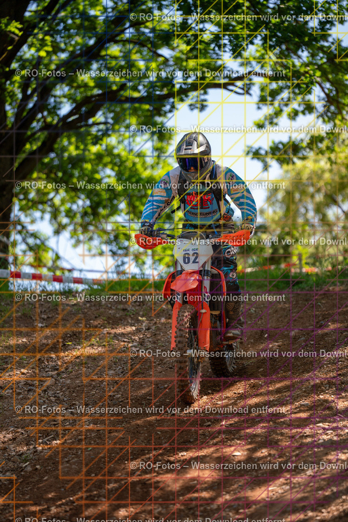 Wolfshausen 2 Lauf -1472 | Sportfotografie von RO-Fotos: Motorsport, Motocross, Enduro, Laufveranstaltungen und Triathlon. Professionelle Fotos von Sportlern und Events. - Realisiert mit Pictrs.com