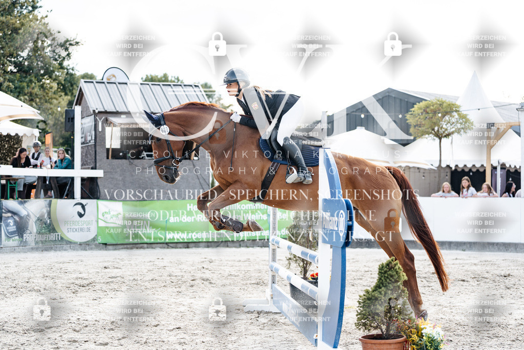 CK903189 | Turnierfotografie Pferdefotografie Trier Rheinland-Pfalz Pferdesport Reitsport Tierfotografie Sportfotografie Pferdevideo Pferdevideografie Equestrianvideography equestrianphotography  - Realisiert mit Pictrs.com