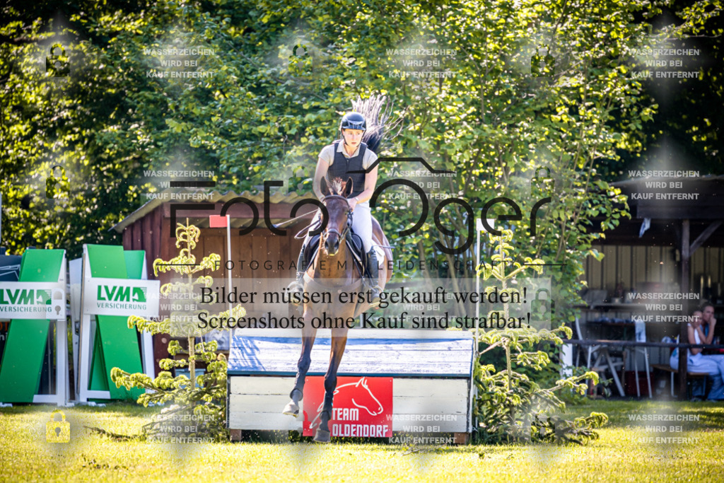 2026-05 - Melle Oldendorf-3-0003 | Entdecke hochwertige Reitturnierfotos von Foto Oger. Professionell, emotional und authentisch – jetzt Lieblingsmomente im Shop bestellen.Deutschlandweite Turnierfotografie. - Realisiert mit Pictrs.com