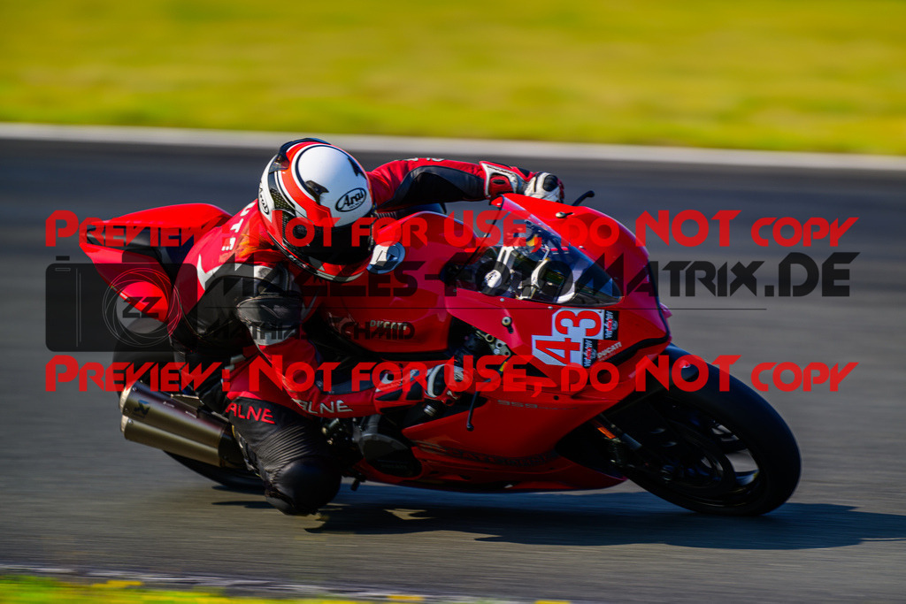 MaZZes_FotoMatrix_240725_6007705_6731 | ROT