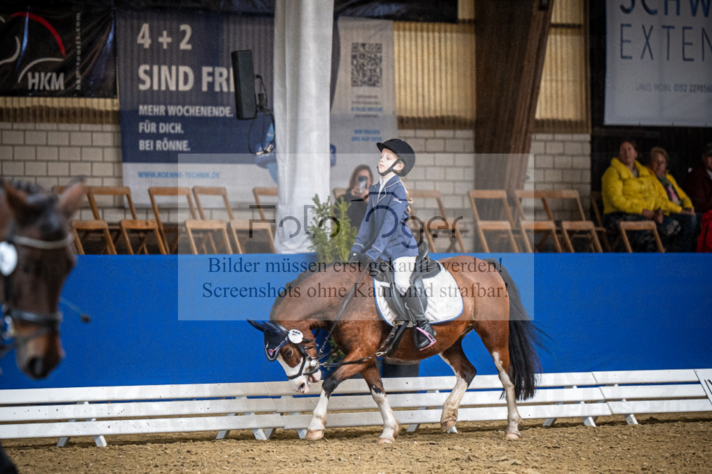DOS_0532 | Entdecke hochwertige Reitturnierfotos von Foto Oger. Professionell, emotional und authentisch – jetzt Lieblingsmomente im Shop bestellen.Deutschlandweite Turnierfotografie. - Realisiert mit Pictrs.com