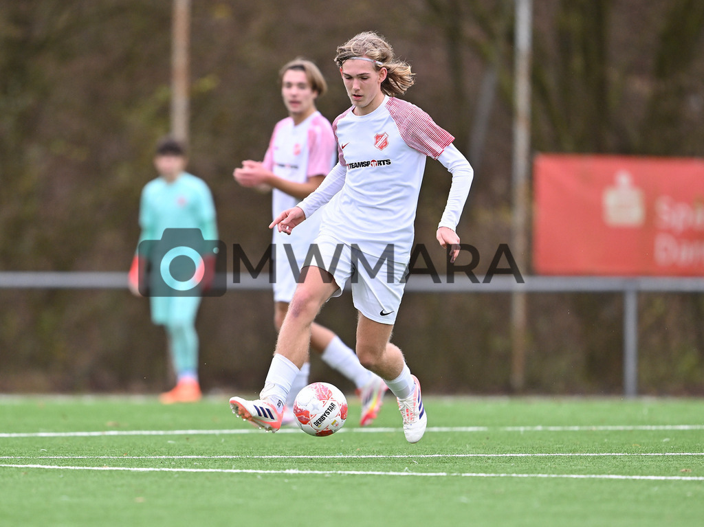 Fussball I Herren I Saison 2025-2026 I Bundesliga I 6. Spieltag I Eintracht Frankfurt - FC Bayern München  | MWMARA - Realisiert mit Pictrs.com