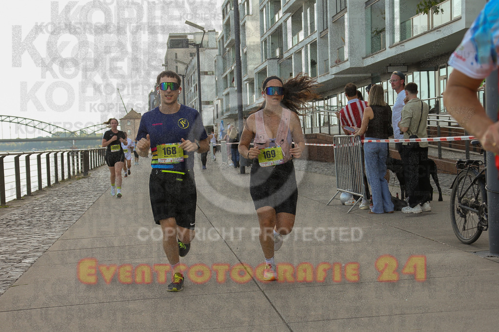 250920_1453_EX1_8085 | Sportfotografie im Rhein-Sieg Kreis, Köln, Bonn, NRW, Rheinland Pfalz, Hessen, etc. Unser Tätigkeitsfeld umfasst den Laufsport vom Volkslauf über den Marathon, Duathlon, Triathon bis zum Ultralauf wie Kölnpfad Ultra oder Schindertrail.