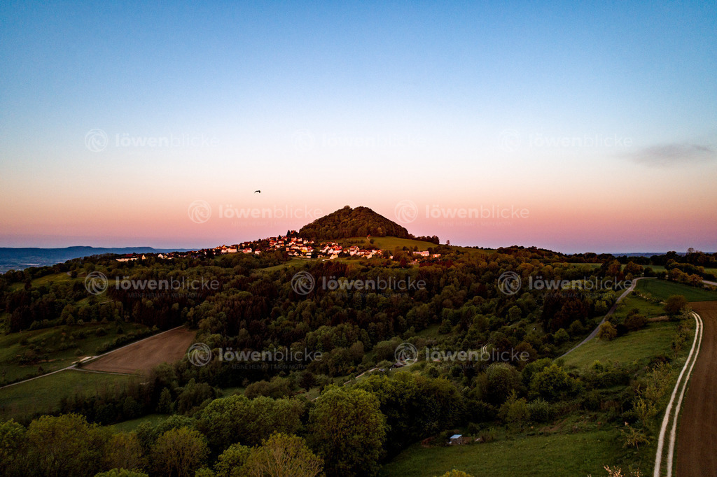 Der Hohenstaufen bei Sonnenaufgang | löwenblicke | shop