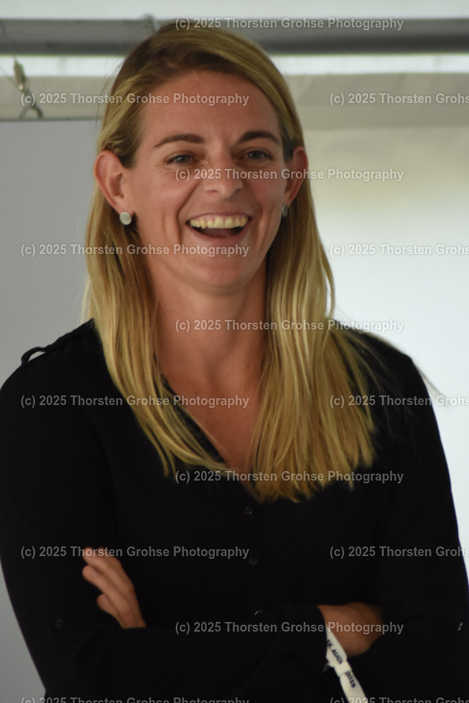 Season opening 16.08.2019 Football Women league | Talk round before the season opening 16.08.2019 Football Women league in Frankfurt Germany. 

Image: Nia Kuenzer - Realisiert mit Pictrs.com