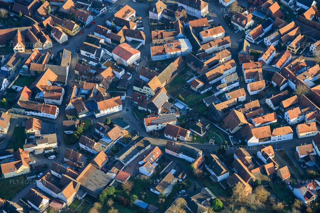 Heilbrunnenstr | Luftbild: Heilbrunnenstr im Ortsteil Büchelberg in Wörth im Bundesland Rheinland-Pfalz in Deutschland. Foto: IMG_152228.jpg vom 27.12.2025 durch Werner Riehm/FLY-FOTO.de - Realisiert mit Pictrs.com