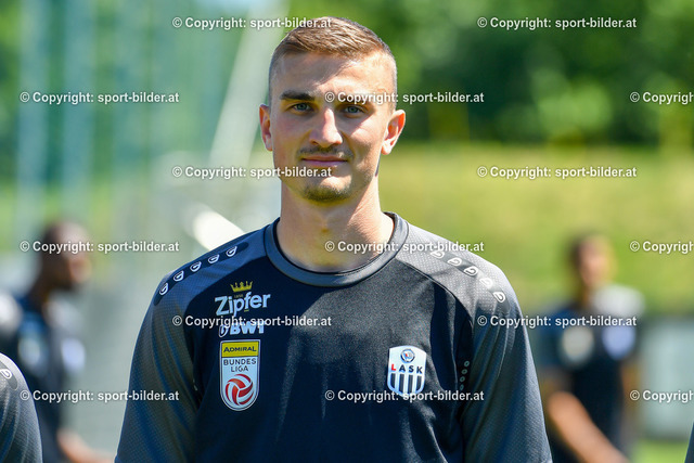AUT, Lask Linz Trainingsstart Herbst 2022/23 | 15.06.2022, Raiffeisenarena Pasching, AUT, Lask LinzTrainingsstart Herbst 2022/23,  im Bild Philip Ziereis (Lask)

// Admiral Bundesliga, Training Start LASK Linz in Autum 2022/23 in Pasching, Austria on 2022/06/15

