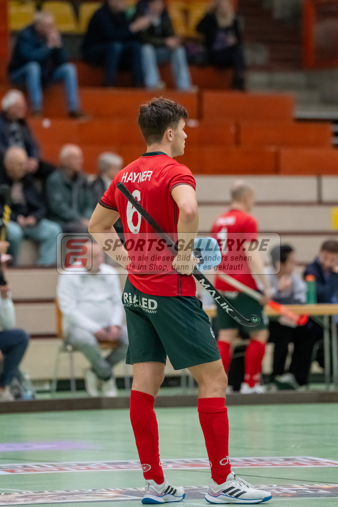 HK_20241207_109610 | 1. Bundesliga Halle Herren Crefelder HTC - Blau Weiss Köln am 7.12.2024 CHTC Glockenspitz Halle , Krefeld , Julius Hayner ( Crefelder HTC #6 )